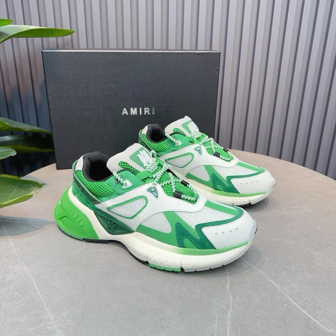 [AMIRI Amir] P: 760💰Size for couples: Female 35-40; Male 39-44; (Customized at 45.46) AMIRI Amir New Autumn and Winter Products New Autumn Latest Catwalk Couple Color Block Bread Casual Sports Shoes Series〰 Full of detailed casual fashion style New generation of bone shoes popular classic upgrades Super comfortable and super popular! AUTRY is an exclusive version of AUTRY couple casual shoes from a high street brand in Los Angeles. Many celebrity Internet celebrities have the same style. Chinese new rapper Xiaobai Gali, Wang Yibo, Yang Mi and other Internet celebrity bloggers are competing for their feet. The three-dimensional molded metal logo on the side of the AJ1 shoe is on par with Nike's popular Fog. The heroic value instantly has a bit of punk rock flavor, all showing fashion sense and street style... ▪ Upper: original custom-made cowhide + original custom-made breathable mesh ▪Inner lining: original customized breathable mesh ▪Outsole: original molded two-color TPU rubber combination outsole.